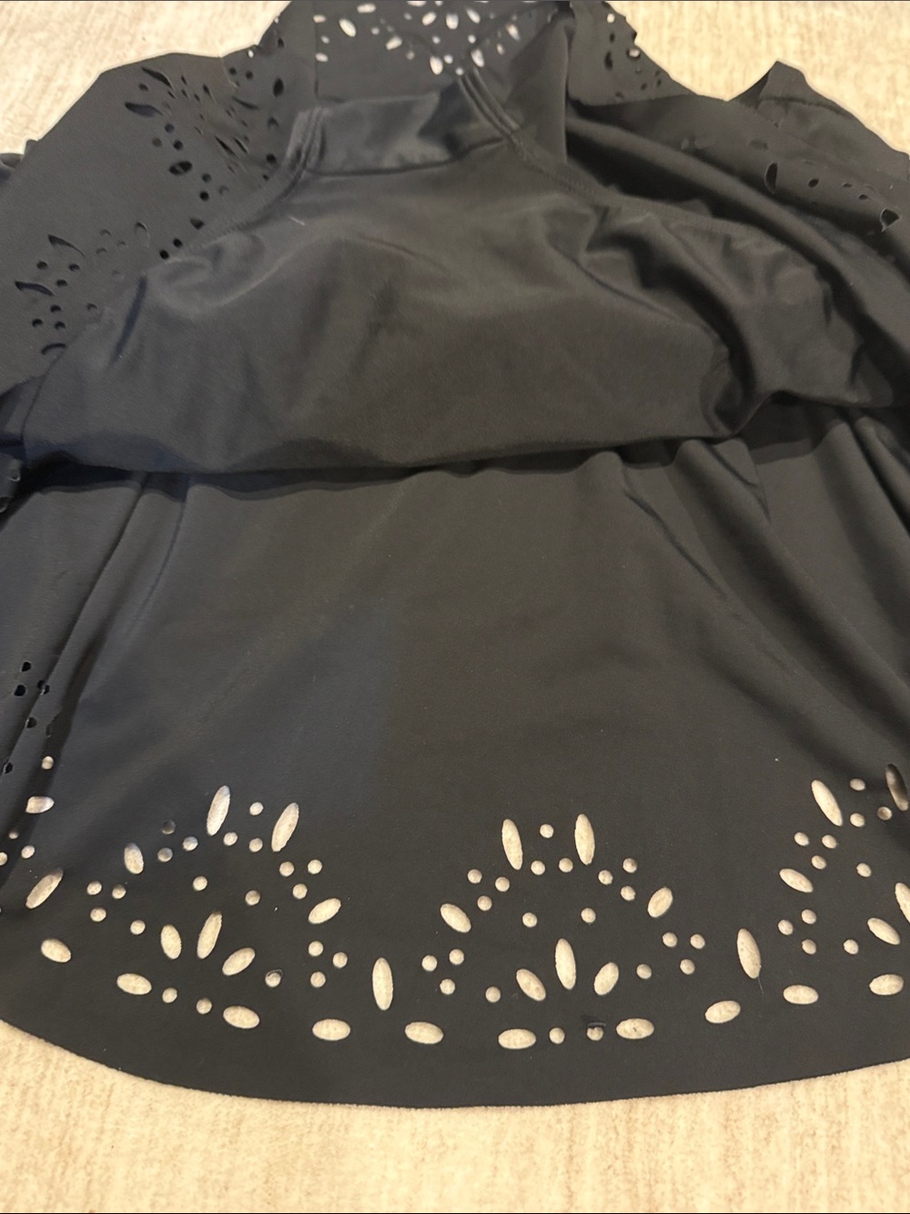 Black Women's swim skirt size medium - Picture 6 of 6